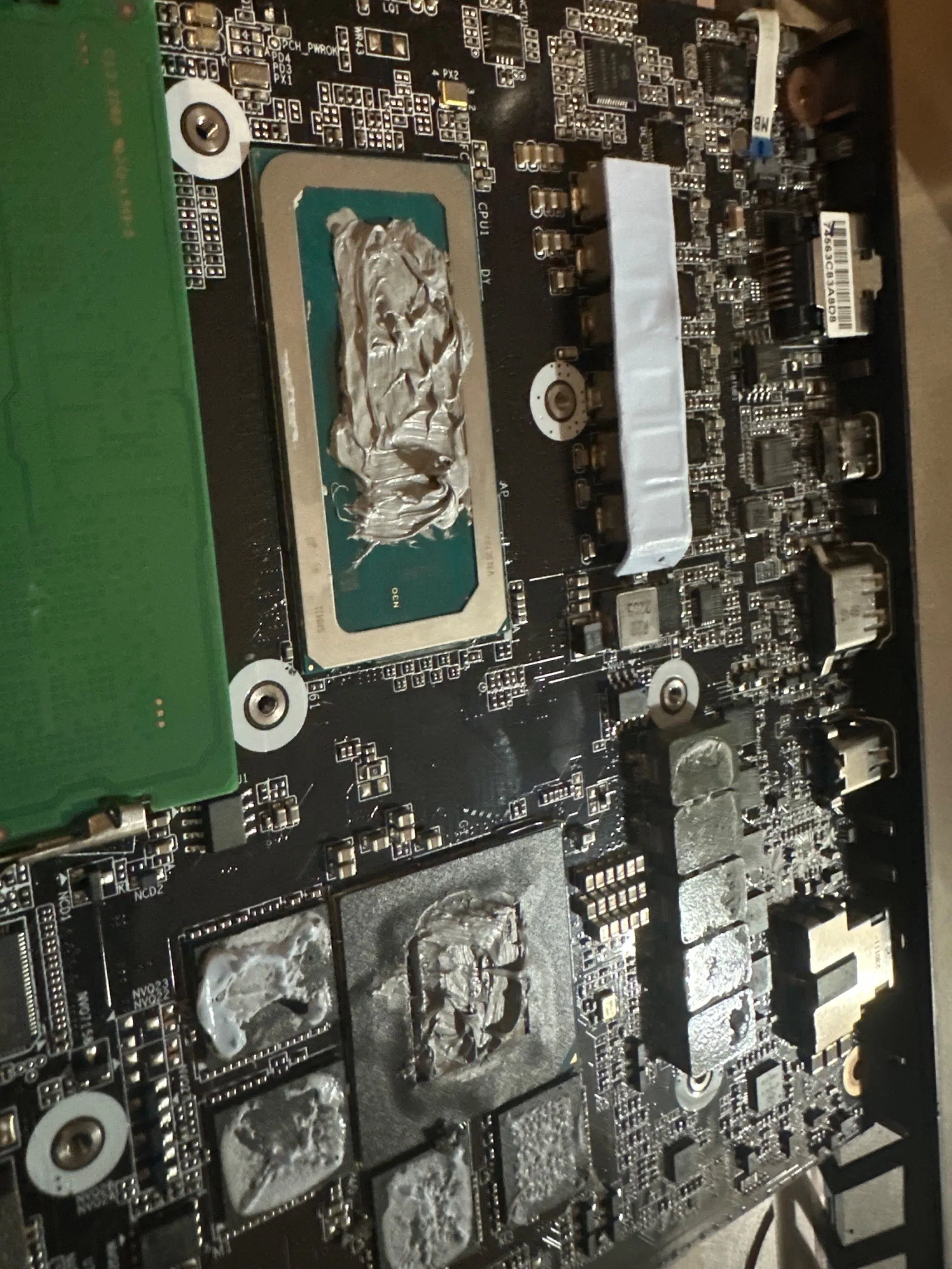 Laptop motherboard thermal service