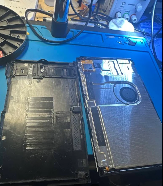 Nintendo Switch internal thermal shield teardown and fan cleaning
